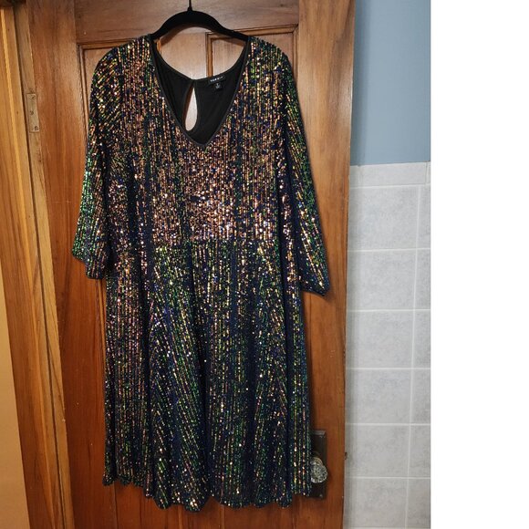 Torrid Mini Sequins Skater Dress Sz 2 - Picture 3 of 5